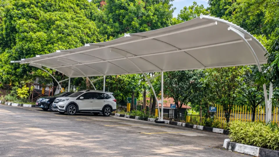 Kanopi membran untuk area parkir kendaraan